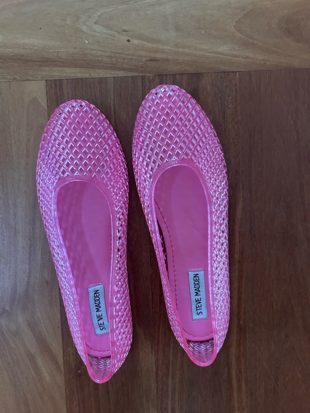 Steve Madden Hot Pink jelly flats